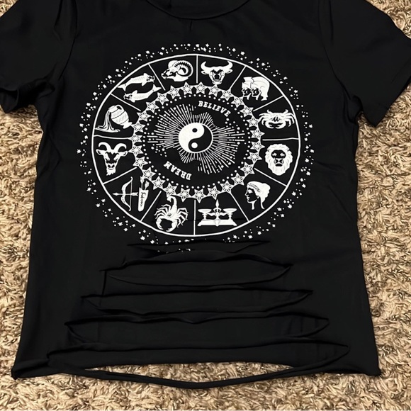 Black Zodiac Signs Graphic Tee - Picture 10 of 10